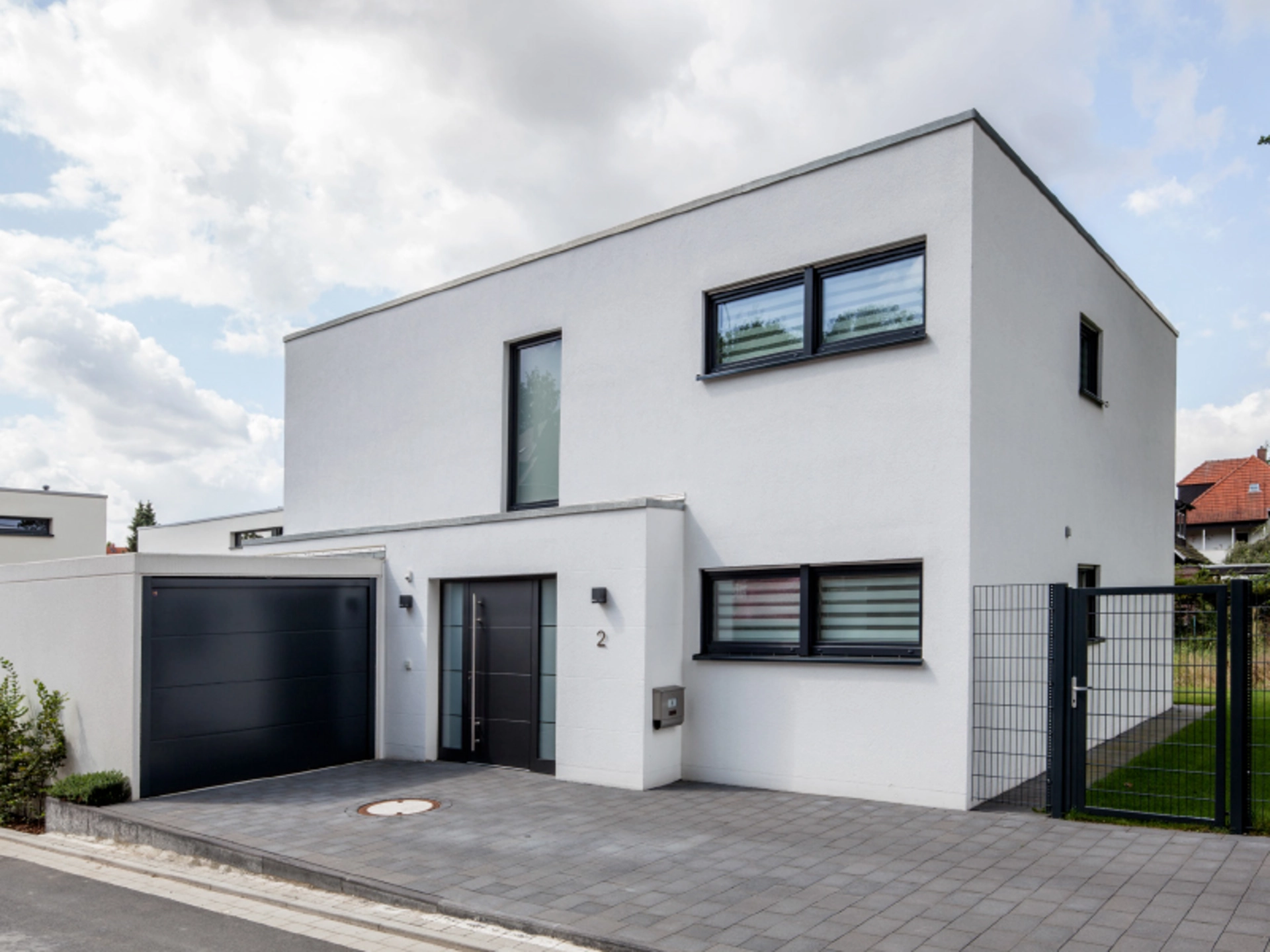 Haus Daniel – moderne Bauweise mit direkten Zugang in den Garten. (Foto: BAUMEISTER-HAUS)