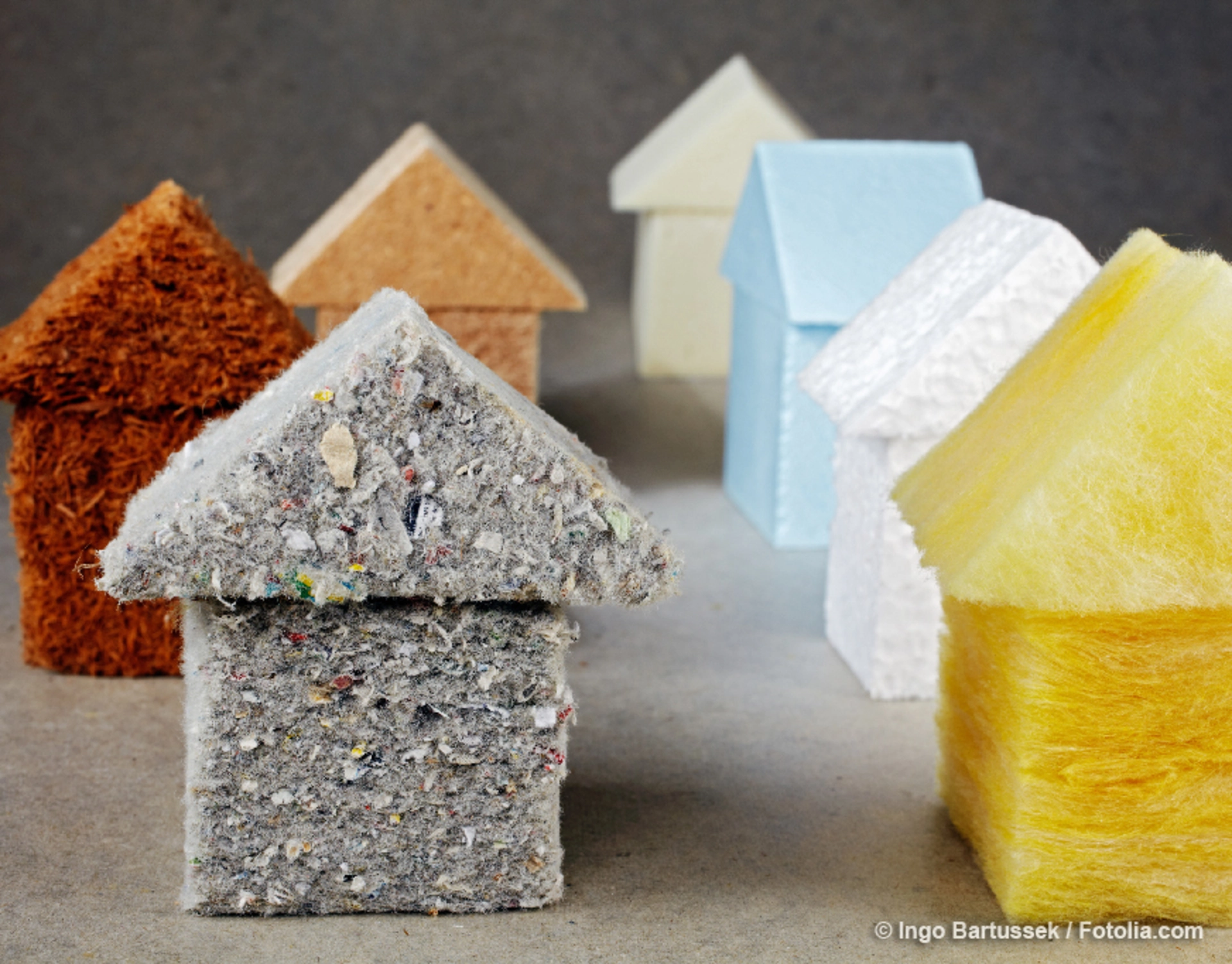 Verschiedene Materialien zur Dämmung (Foto: © Ingo Bartussek / Fotolia.com)